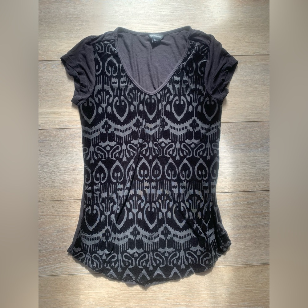 Trendsetter short sleeve shirt / top